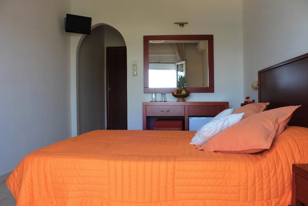 Xaris Hotell Platamonas Rom bilde